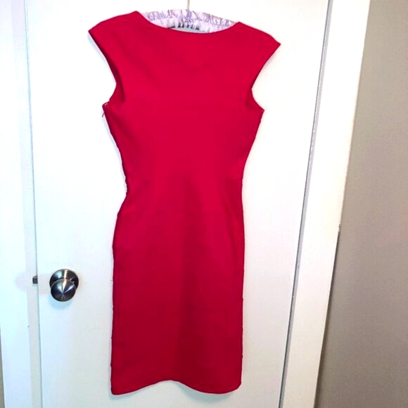 CLASSIC Bandage Dress--GUESS by Marciano - Picture 3 of 12